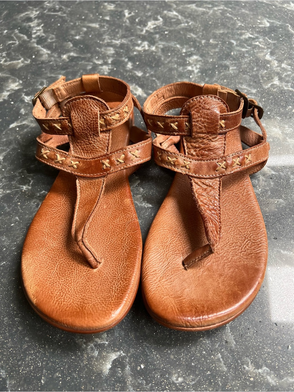 Bed Stu Women’s Brown Leather T-Strap Sandals - Moon